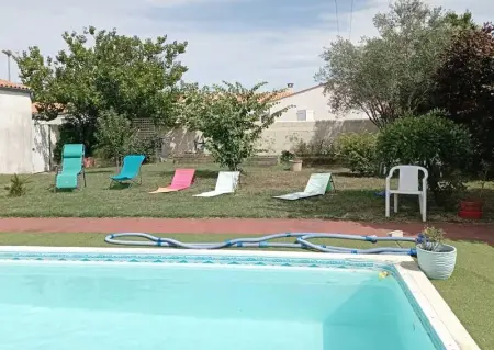Charmant appartement avec jardin et piscine à La Jarrie - Photo 17