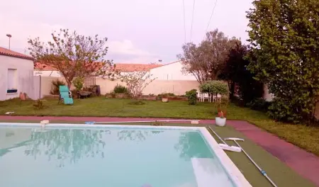 Charmant appartement avec jardin et piscine à La Jarrie - Photo 18