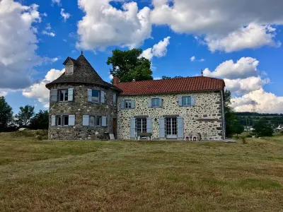 Maison à Naucelles, Maison spacieuse avec vue sur la montagne à Naucelles - L1064672