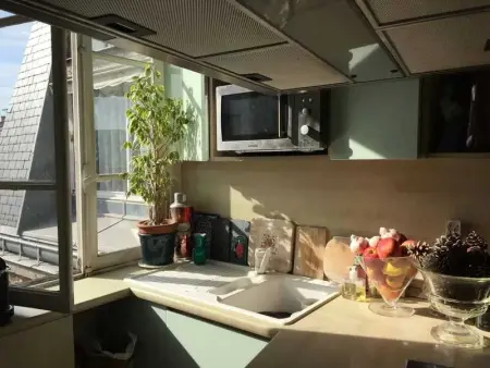 Appartement charmant avec vue sur Tour Eiffel - Paris - 60 m² - Photo 2