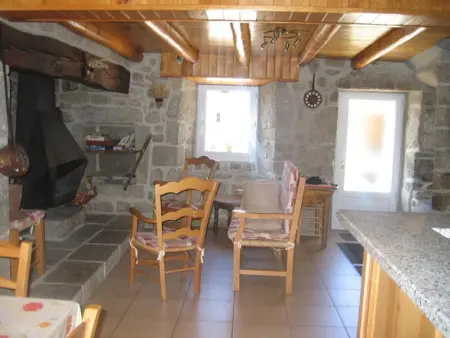 Maison charmante Le Malzieu, jardin, Maison 6 personnes à Le Malzieu Forain - Photo 6