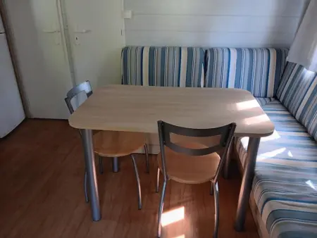 Bungalow charmant avec piscine partagée à Saint-Chéron - Photo 3