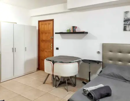 Appartement à Arona, Studio charmant à Arona, 22 m² - Vue sur le jardin - L1064797