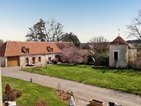 Maison confortable à Saint-Georges-sur-Baulche avec terrasse et jardin - Photo 1