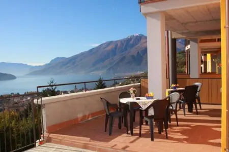Appartement avec vue sur lac à Vercana, piscine partagée - Photo 11
