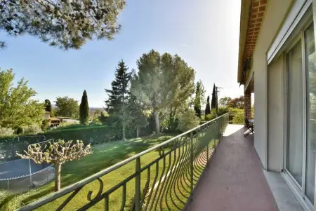 Maison à Aix en Provence, Maison spacieuse avec grand jardin près d'Aix-en-Provence - L1064909