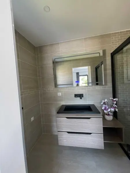 Villa spacieuse avec piscine privée à Nîmes, Villa 8 personnes à Nîmes - Photo 9