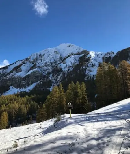 Chalet charmant à Saint-Léger-les-Mélèzes avec vue sur la montagne - Photo 14