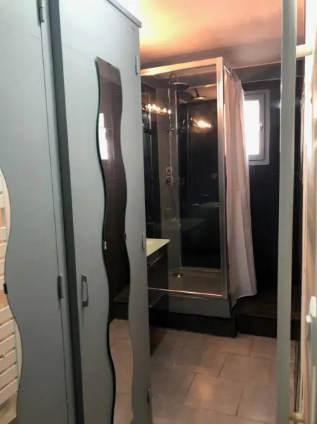 Appartement moderne aux Saintes-Maries-de-la-Mer avec terrasse. - Photo 6