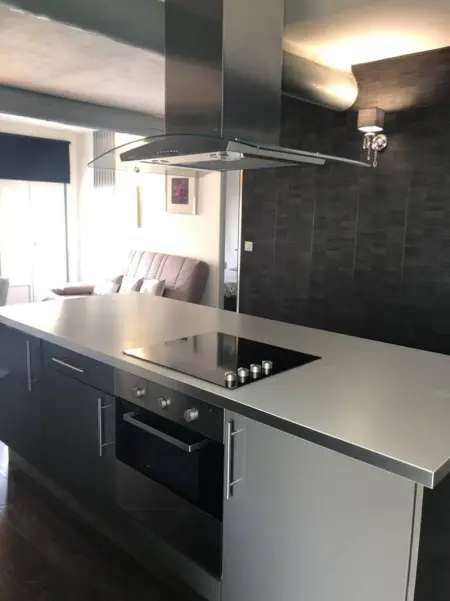 Appartement moderne aux Saintes-Maries-de-la-Mer avec terrasse. - Photo 7