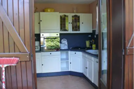 Maison confortable sur jardin clôturé à Marcillac-la-Croisille - Photo 4