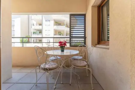 Maison charmante à Uzès avec accès à piscine partagée - Photo 9