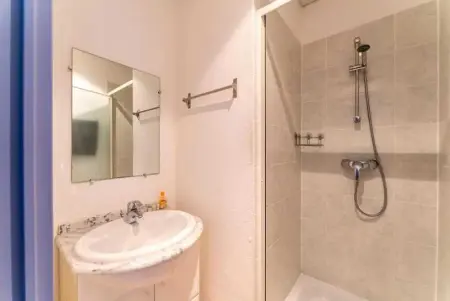 Maison charmante à Uzès avec accès à piscine partagée - Photo 17