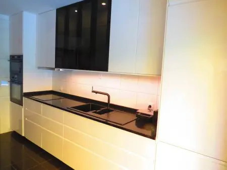 Villa élégante à Porto avec piscine et jacuzzi - Photo 3