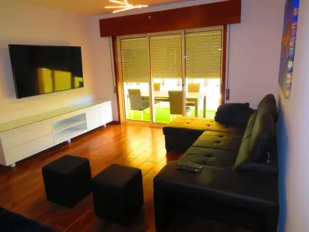 Villa élégante à Porto avec piscine et jacuzzi - Photo 13