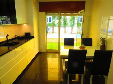 Villa élégante à Porto avec piscine et jacuzzi - Photo 19