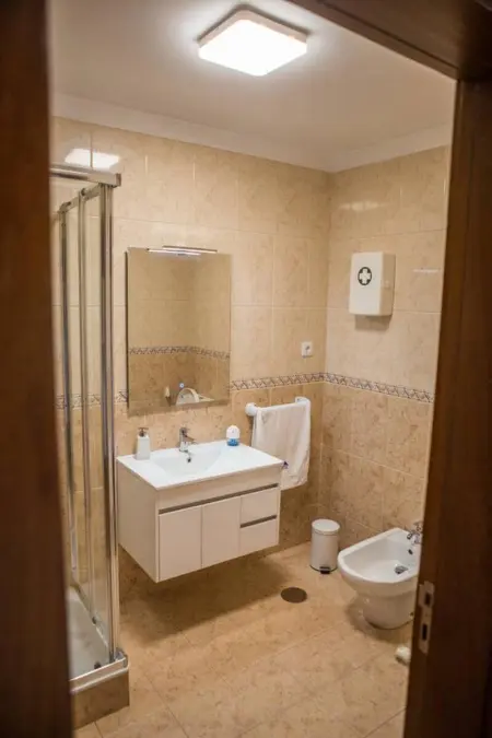 Villa élégante à Porto avec piscine et jacuzzi - Photo 33