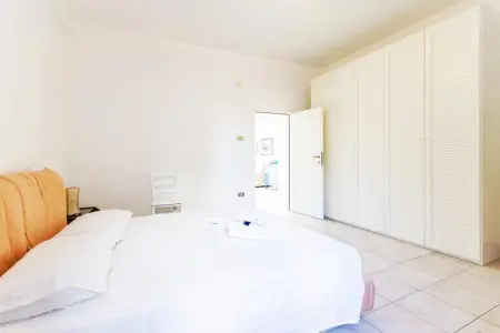 Appartement charmant à Vieste avec balcon et vue sur jardin - Photo 7