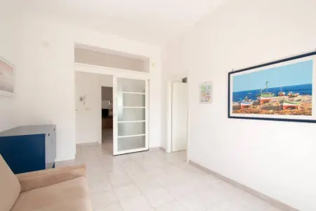 Appartement charmant à Vieste avec balcon et vue sur jardin - Photo 10