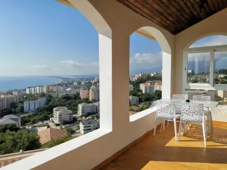 Appartement Vue Mer à Bastia, terrasse et piscine privée. - Photo 3