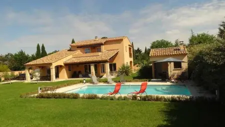 Villa à Cavaillon, Villa spacieuse à Cavaillon avec piscine privée - L1065419