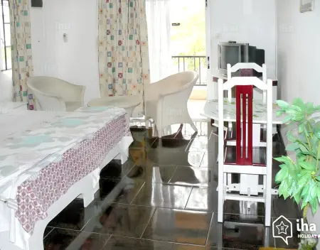 Studio cosy à Trou-aux-Biches 35 m² avec balcon joli jardin - Photo 7