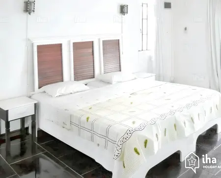 Studio cosy à Trou-aux-Biches 35 m² avec balcon joli jardin - Photo 8