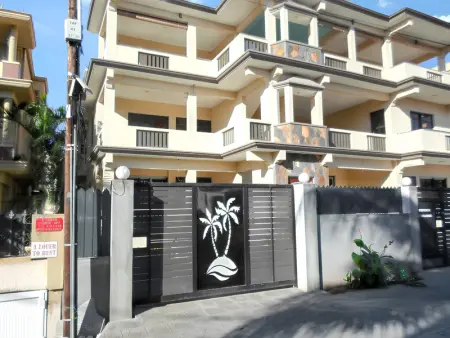 Studio cosy à Trou-aux-Biches 35 m² avec balcon joli jardin - Photo 12