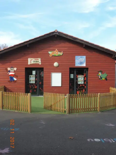 Bungalow Confort Gastes Jacuzzi, Bungalow 6 personnes à Gastes - Photo 11