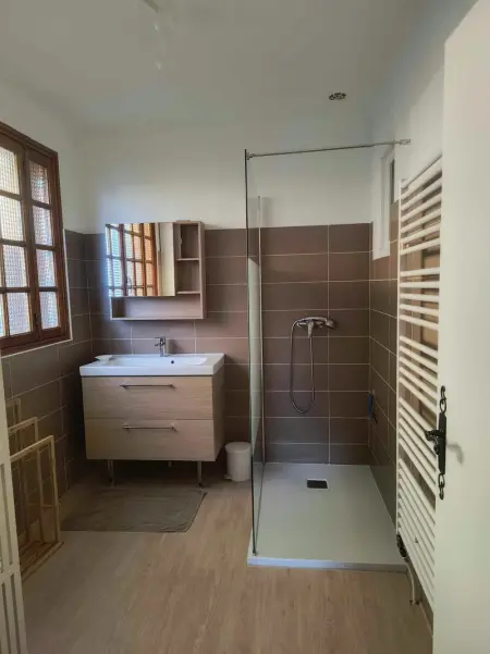 Maison chaleureuse à Langogne avec vue sur montagne - Photo 13