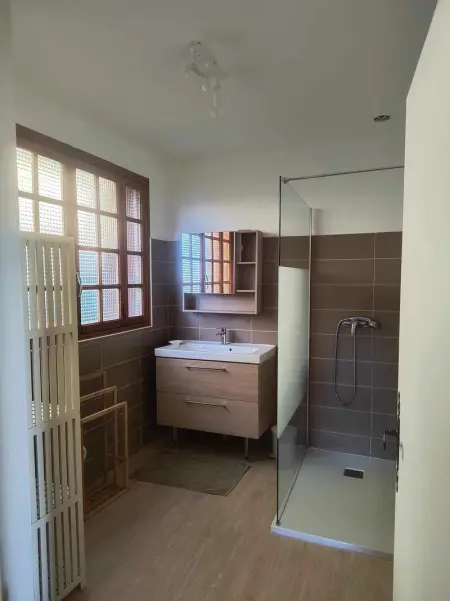 Maison chaleureuse à Langogne avec vue sur montagne - Photo 17