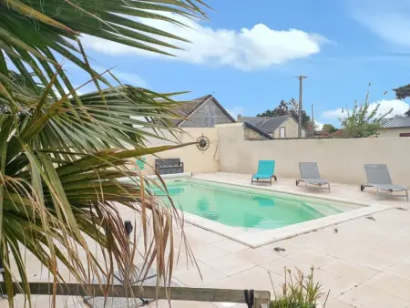 Maison confortable à Saint-Germain-du-Pert avec piscine privée - Photo 2