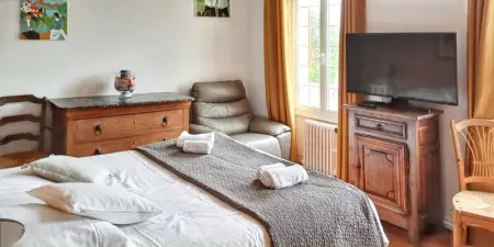 Maison confortable à Saint-Germain-du-Pert avec piscine privée - Photo 5