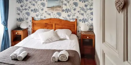 Maison confortable à Saint-Germain-du-Pert avec piscine privée - Photo 6