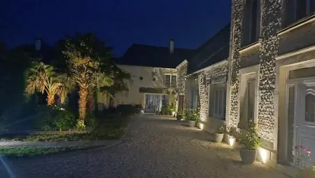 Maison confortable à Saint-Germain-du-Pert avec piscine privée - Photo 11