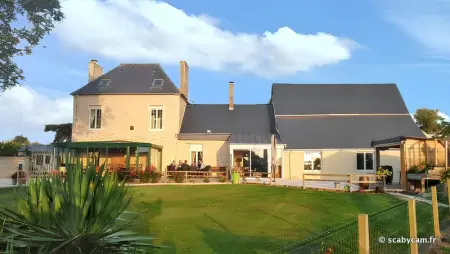 Maison confortable à Saint-Germain-du-Pert avec piscine privée - Photo 15