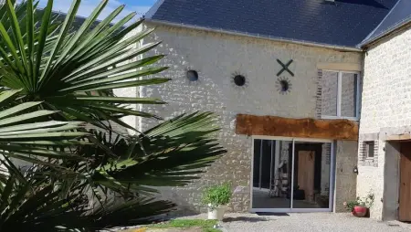 Maison confortable à Saint-Germain-du-Pert avec piscine privée - Photo 23