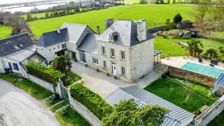 Maison confortable à Saint-Germain-du-Pert avec piscine privée - Photo 28