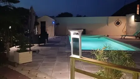 Maison confortable à Saint-Germain-du-Pert avec piscine privée - Photo 37