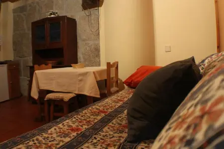 Appartement cosy à Seia, 25 m², cheminée accueillante - Photo 2