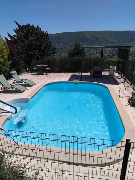 Maison paisible à Veyras avec piscine privée et vue montagne - Photo 18