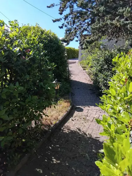 Maison paisible à Veyras avec piscine privée et vue montagne - Photo 25