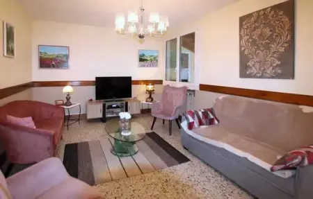 Maison paisible à Veyras avec piscine privée et vue montagne - Photo 28