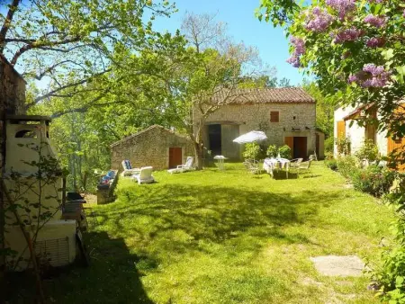 Maison à Les Junies, Maison charmante à Les Junies avec vue sur jardin - L1065687