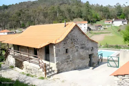 Maison à Águeda, Maison accueillante à Águeda avec piscine partagée 70 m² - L1065688