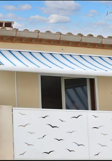 Appartement charmant à Fleury - 30 m² - Vue sur la mer - Photo 3