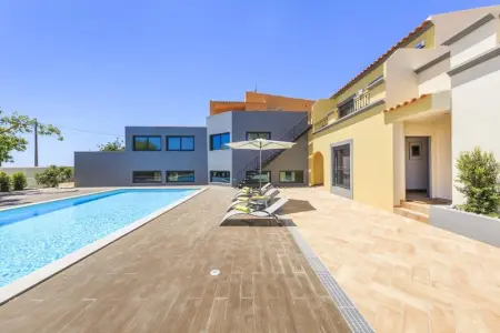 Maison à Quelfes, Maison spacieuse avec vue sur la mer à Quelfes, piscine partagée - L1065721