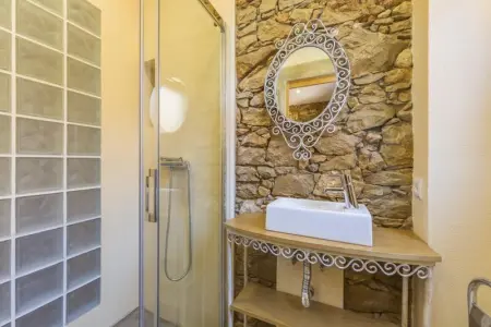 Maison spacieuse avec vue sur la mer à Quelfes, piscine partagée - Photo 9