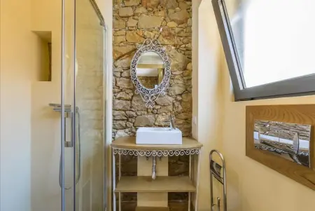 Maison spacieuse avec vue sur la mer à Quelfes, piscine partagée - Photo 10