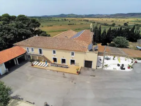 Maison à Lespignan, Maison spacieuse près de Lespignan avec piscine privée - L1065732